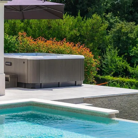 Villa Cascada